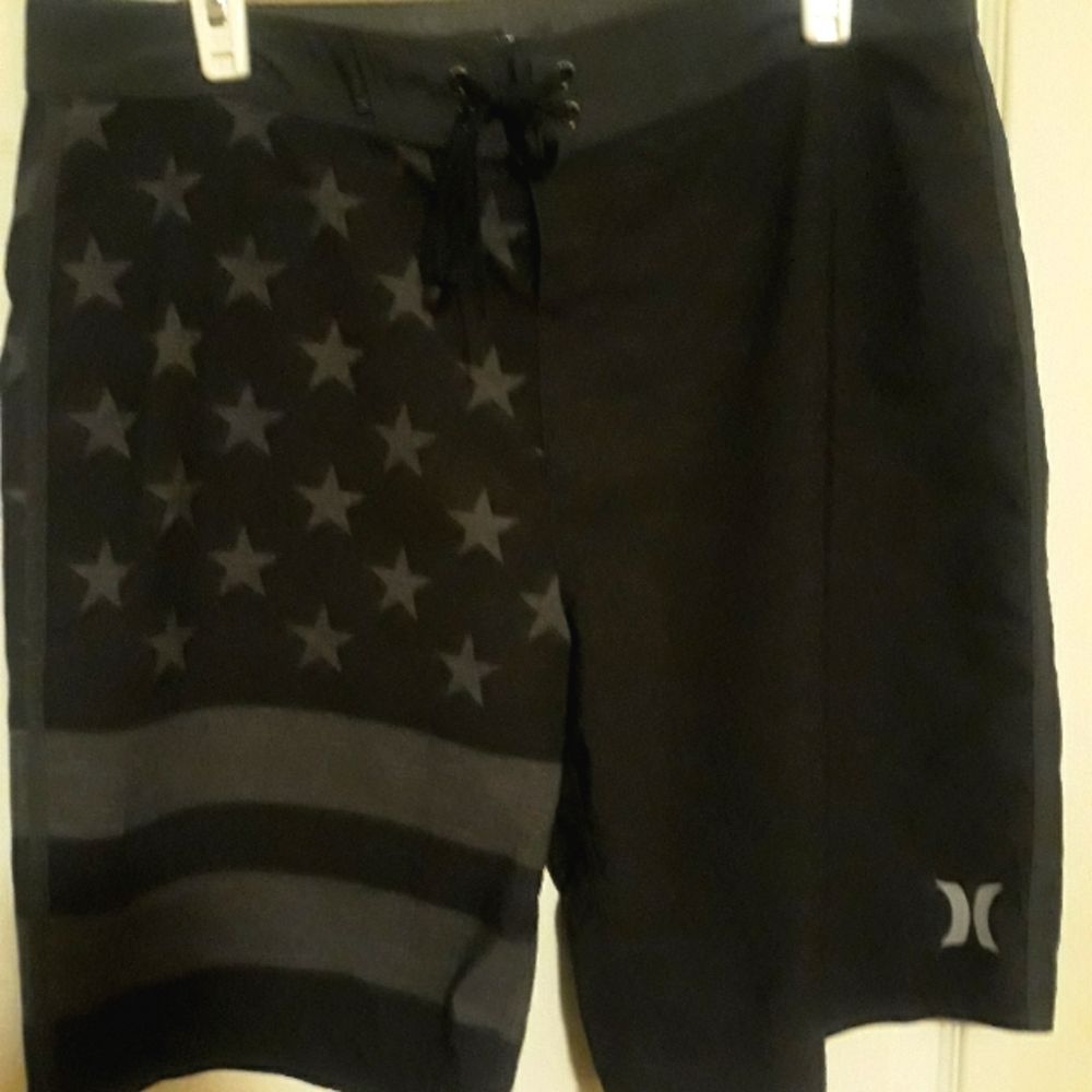 Mens board shorts 32 black&silver Hurley